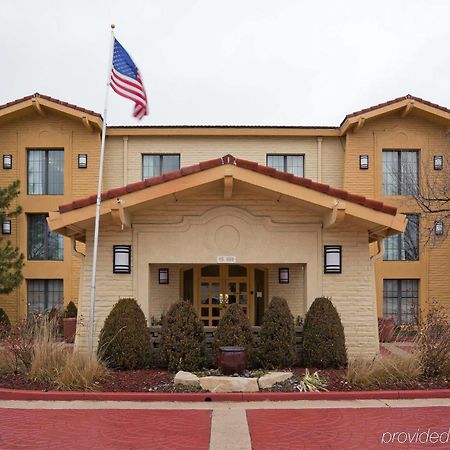 La Quinta Inn Chicago Oakbrook Terrace Buitenkant foto