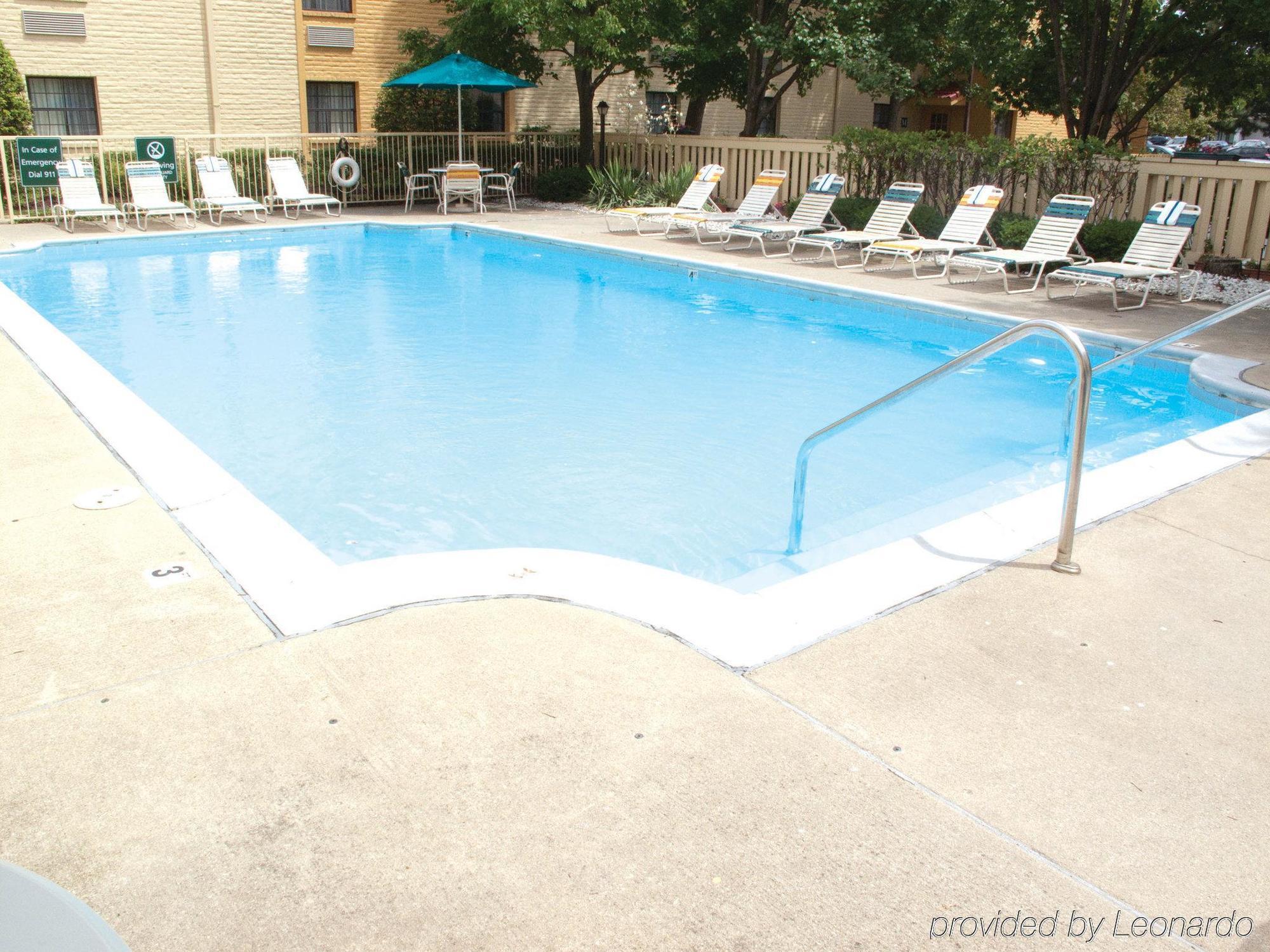 La Quinta Inn Chicago Oakbrook Terrace Buitenkant foto