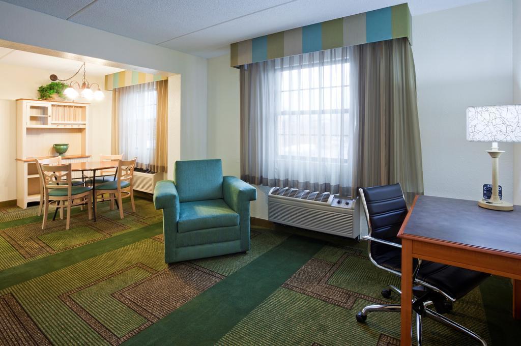 La Quinta Inn Chicago Oakbrook Terrace Buitenkant foto