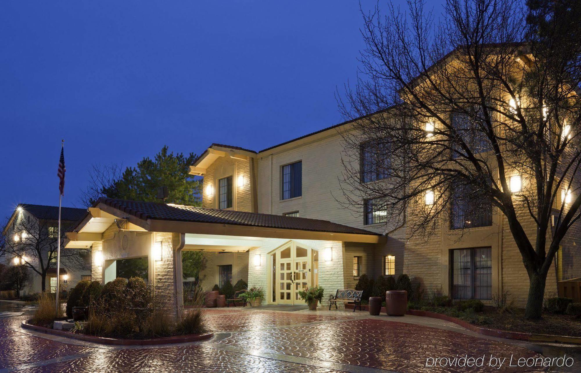 La Quinta Inn Chicago Oakbrook Terrace Buitenkant foto